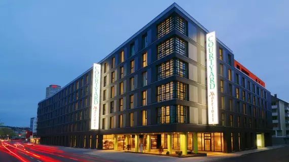 Courtyard by Marriott Cologne | Kuzey Ren-Westfalia - Köln (ve civarı) - Köln - Ren'in Sol Yakası