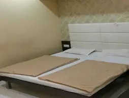 Hotel Maruti Inn | Gujarat - Ahmedabad Bölgesi - Ahmedabad - Thaltej