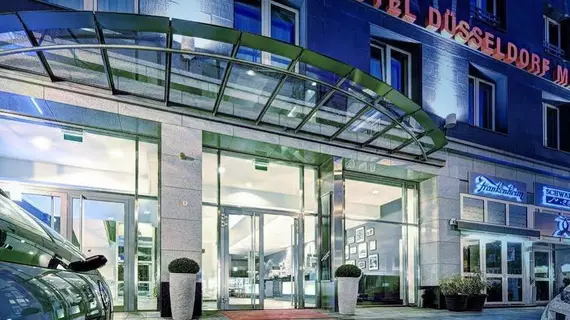 Hotel Düsseldorf Mitte | Kuzey Ren-Westfalia - Düsseldorf (ve civarı) - Düsseldorf - Stadtmitte