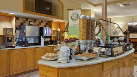 Country Inn & Suites Orlando Airport | Florida - Orlando (ve civarı) - Orlando