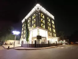 Celestia The Hotel | Gujarat - Ahmedabad Bölgesi - Ahmedabad