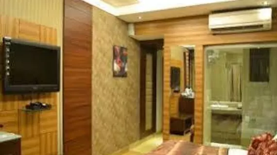 Hotel Classic | Pencap - Chandigarh (ve civarı) - Chandigarh