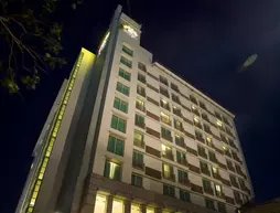 Grand Surya Hotel Kediri | Doğu Cava - Kediri