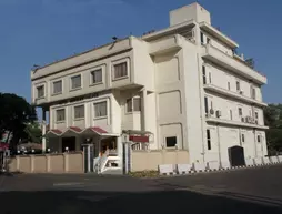 Hotel Meridian Palace | Cammu ve Keşmir - Cammu (ve civarı) - Jammu