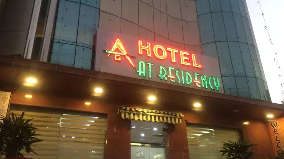 Hotel AT Residency | Batı Delhi - Ulusal Eyalet Başkenti Delhi - Delhi (ve civarı) - Noida