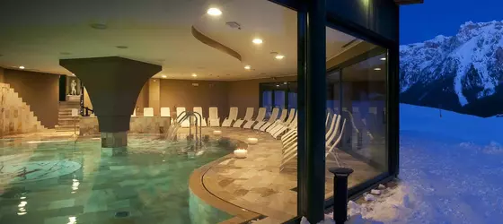 Residence Hotel Sport Campiglio | Trentino-Alto Adige - Trento İli - Madonna di Campiglio