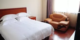 Green Tree Inn Xuancheng South Zhaoting Road Business Hotel