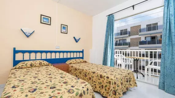 Hostal Apolo | Balearic Adaları - Mayorka Adası - Santa Margalida - Can Picafort