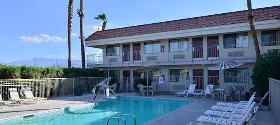 Red Roof Inn Palm Springs - Thousand Palms | Kaliforniya - Imperial County - Palm Springs (ve civarı) - Thousand Palms