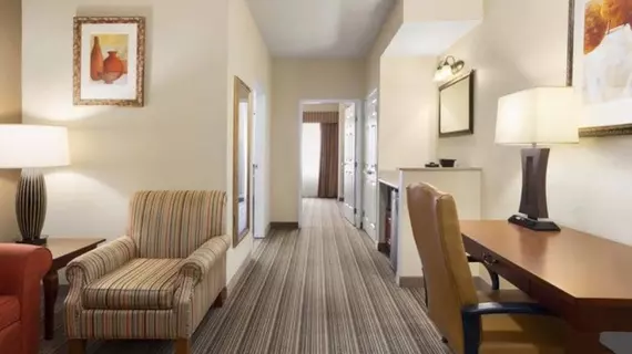 Country Inn & Suites Columbia | Missouri - Columbia (ve civarı) - Columbia