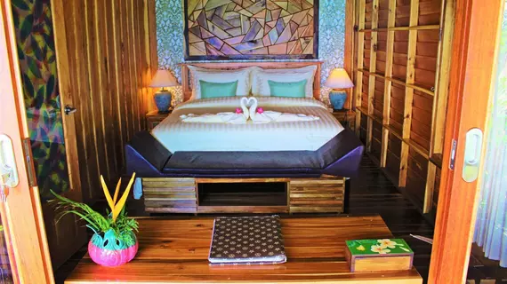 Phi Phi Phu Chalet Beach Resort | Krabi İli - Ko Phi Phi