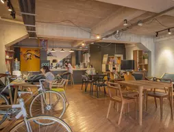 POD Hostel Cafe Designshop | Bangkok - Phaya Thai - Samsen Nai