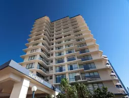 Seacrest Beachfront Holiday Apartments