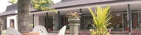 Sriwedari Hotel | Yogyakarta Özel Bölgesi - Yogyakarta (ve civarı) - Depok