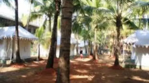 Sheen Beach Resort | Goa - Kuzey Goa - Morjim