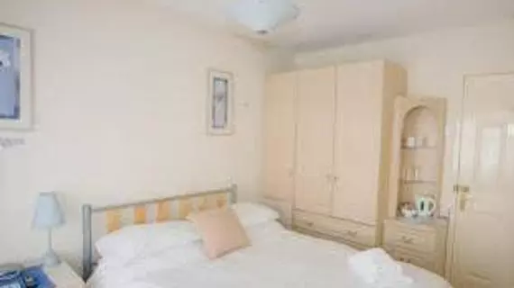 James Guest House | West Midlands (ilçe) - Birmingham (ve civarı) - Birmingham - Coleshill