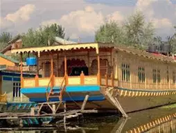 New Perfume Garden Group Of Houseboats | Cammu ve Keşmir - Srinagar (ve civarı) - Gulmarg - Sudarbal