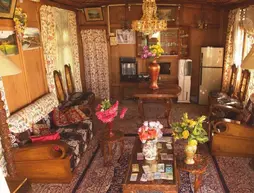 Houseboat Heaven Breeze | Cammu ve Keşmir - Srinagar (ve civarı) - Gulmarg - Nagīn Bāgh