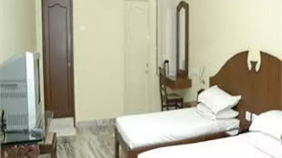 Hotel Emerald Park | Tamil Nadu - Tiruvallur - Chennai (ve civarı) - Chengalpattu