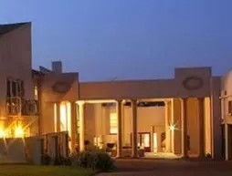 TCs on Lynnwood Guesthouse | Gauteng - City of Tshwane - Johannesburg (ve civarı) - Pretoria