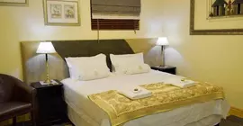 Woodlands Guest House | Western Cape (il) - West Coast DC - Drakenstein - Cape Town (ve civarı) - Cape Town - Somerset West