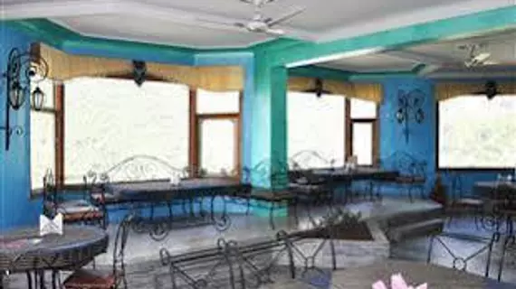 Hotel Bhawani International | Cammu ve Keşmir - Cammu (ve civarı) - Jammu