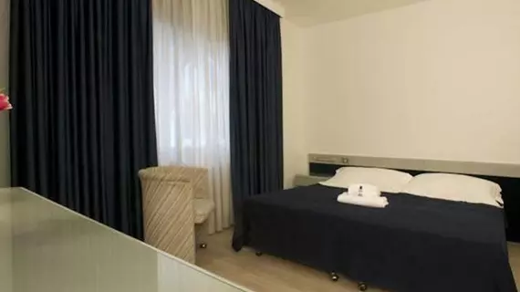 Club Hotel | Venedik (ve civarı) - Mestre