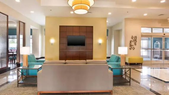 Drury Inn & Suites Brentwood | Missouri - St. Louis (ve civarı) - Brentwood