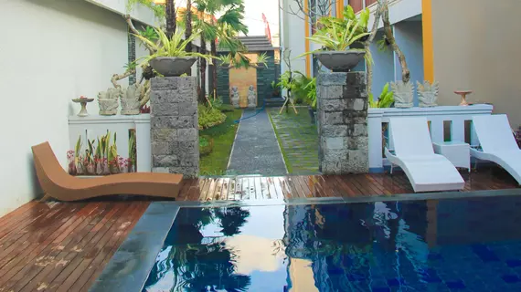 Transera Kamini Legian | Bali - Kuta - Legian Kent Merkezi