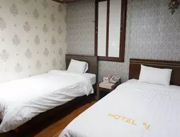 Goodstay Feel Hotel | Gyeonggi - Incheon (ve civarı) - Incheon