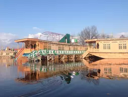 Majestic Houseboat | Cammu ve Keşmir - Srinagar (ve civarı) - Gulmarg - Nagīn Bāgh