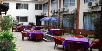 Yangshuo Huating Holiday Inn