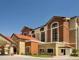 Drury Inn & Suites San Antonio Airport | Teksas - San Antonio (ve civarı) - San Antonio - Kuzey San Antonio - SAT Havalimanı