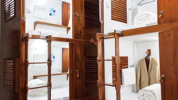 CUBEZ Capsule s Colombo Beach Hostel | Colombo Bölgesi - Lavinia Dağı