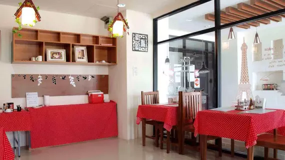 Sakura Boutique Hotel and Resident | Rayong İli