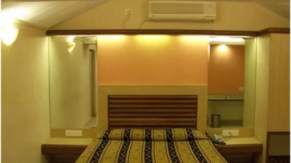 Hotel Beach Garden | Maharaştra - Raigad - Bombay (ve civarı) - Bombay - Malad - Batı Banliyöleri