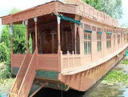 Ritz HouseBoat Srinagar | Cammu ve Keşmir - Srinagar (ve civarı) - Gulmarg - Nagīn Bāgh