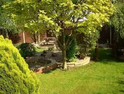 James Guest House | West Midlands (ilçe) - Birmingham (ve civarı) - Birmingham - Coleshill