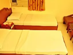 Hotel Golden Plaza | Gujarat - Ahmedabad Bölgesi - Ahmedabad - Ahmedabad Kent Merkezi