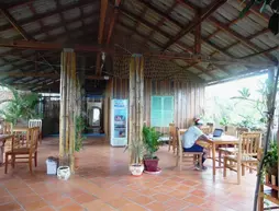 Visal Sak Guesthouse | Koh Kong - Kep