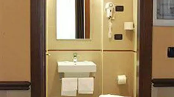 Hotel Marco Polo Rome | Lazio - Roma (ve civarı) - Roma Kent Merkezi - Rione XVIII Castro Pretorio