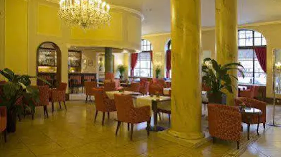 Hotel Monopol | Hessen - Frankfurt (ve civarı) - Frankfurt - Gutleutviertel