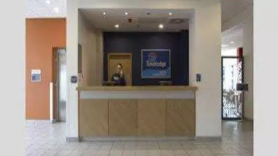 Travelodge Cardiff Atlantic Wharf | Galler - Monmouthshire - Cardiff (ve civarı) - Cardiff - Butetown