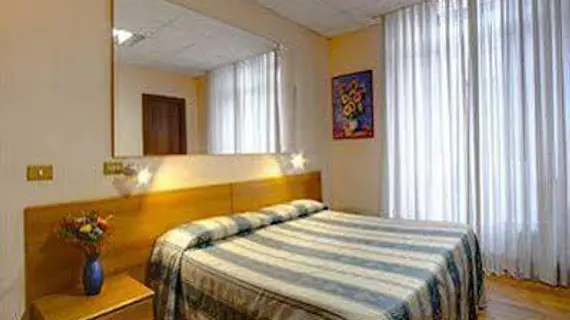 Hotel Urbis | Lazio - Roma (ve civarı) - Roma Kent Merkezi - Rione XVIII Castro Pretorio