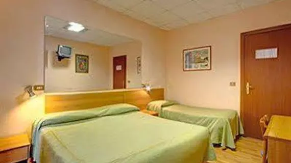 Hotel Urbis | Lazio - Roma (ve civarı) - Roma Kent Merkezi - Rione XVIII Castro Pretorio