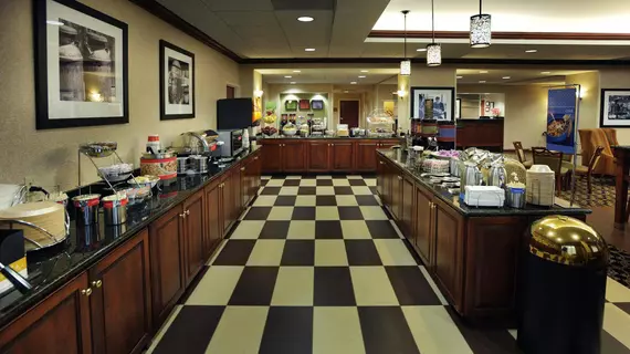 Hampton Inn Gallatin | Tennessee - Nashville-Davidson - Nashville (ve civarı) - Gallatin