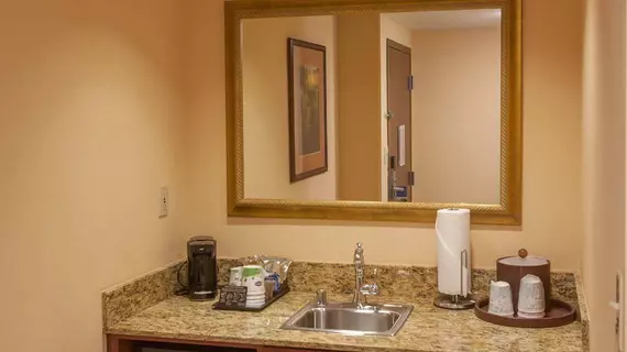 Hampton Inn & Suites Stillwater | Oklahoma - Stillwater