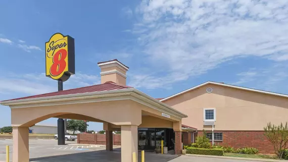 Super 8 Burleson Fort Worth South | Teksas - Fort Worth (ve civarı) - Burleson