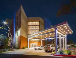 Holiday Inn Express & Suites San Antonio Medical-Six Flags | Teksas - San Antonio (ve civarı) - San Antonio