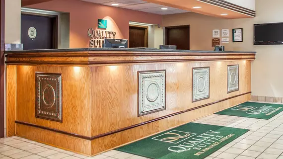 Quality Suites Milwaukee Airport | Wisconsin - Milwaukee (ve civarı) - Milwaukee